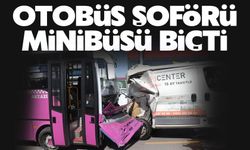 Otobüs minibüsü adeta biçti!