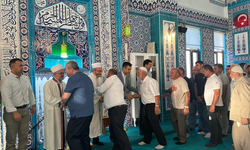 Vatandaşlar ile namazda buluştu