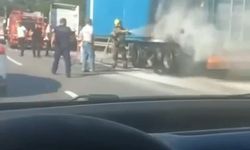 Bursa'da tırın dorsesi alev alev yandı