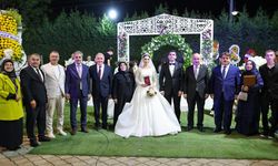 Eğitim ve Siyaset Camiası Bu Düğünde Buluştu.