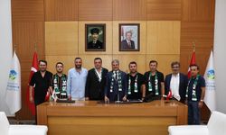 Başkan Alemdar Sakaryaspor’un yeni yönetimini ağırladı
