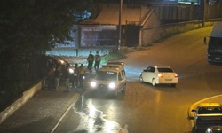 Kız meselesi yüzünden gençler birbirine girdi