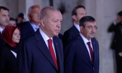 Cumhurbaşkanı Erdoğan Anıtkabir'i ziyaret etti