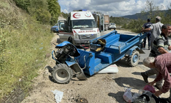 Düzce'de patpat devrildi: 8 yaralı