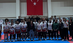 Kick Boks Müsabakalarında Kıyasıya Mücadele