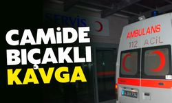 Camide bıçaklı kavga