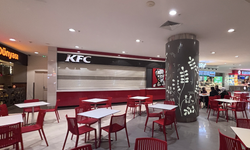 Sakarya'da KFC Şubeleri Kapanıyor: AVM Şubeleri de Kepenk İndiriyor