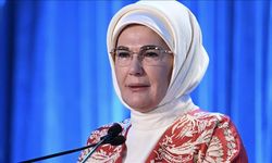 Emine Erdoğan, İslam aleminin Regaip Kandili'ni kutladı