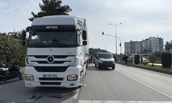 Hatay'da park halindeki tıra çarpan otomobilin sürücüsü öldü