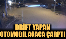 Drift yapan otomobil ağaca çarptı