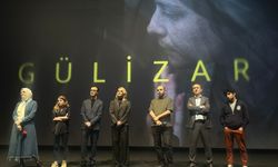 "Gülizar" filminin oyuncularla birlikte özel gösterimi Beyoğlu'nda yapıldı