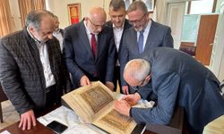 Karadağ'dan getirilen Memlükler dönemine ait Kur'an-ı Kerim, İstanbul'da restore edildi