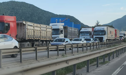 D-650'de trafik kilitlendi!