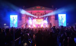 Kırklareli'nde Uluslararası Karagöz Kültür Sanat ve Kakava Festivali devam ediyor