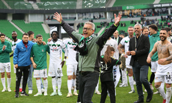 Sakaryaspor Kabus Gibi Sezonu Ligde kalarak noktaladı