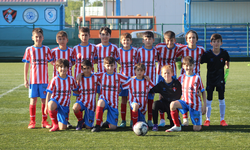 U11 D Grubu liderlik maçında Erenler54 FK farklı kazandı