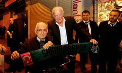 “Sakarya’da isimler büyük ama içleri küçük”