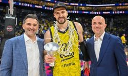 THY şampiyon Fenerbahçe Beko oyuncularını mil ile ödüllendirdi