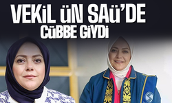 Vekil Ün SAÜ'de cübbe giydi