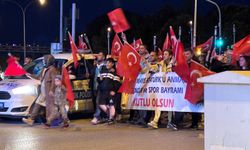 Karasu'da 19 Mayıs coşkusu fener alayıyla taçlandı