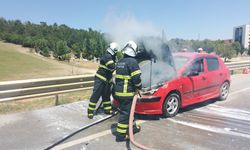 Bilecik’te Seyir Halindeki Otomobilde Yangın Paniği