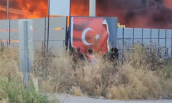 Alevlerin Arasındaki Türk Bayrağını Kurtardılar