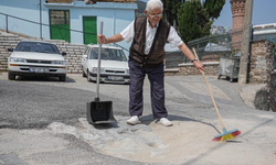 O İz 65 Yıldır Aynı Ellerde Temizleniyor