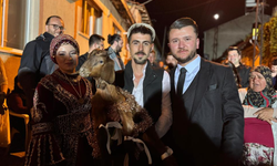Bilecik’te Damat Aklamada Tavuk Yerine Oğlak Sürprizi