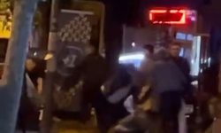 Tartıştıkları kişiyi tekme tokat darp ettiler