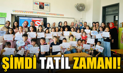 Erenler İlkokulu 3-G Sınıfı Karnelerini Aldı: Şimdi Tatil Zamanı!