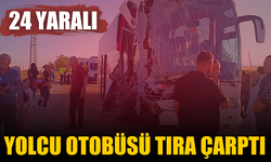 Yolcu otobüsü tıra çarptı: 24 kişi yaralandı!