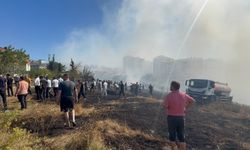 Korkutan Yangın: Gecekondu ve Ağaçlık Alan Zarar Gördü