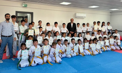 Geyve’de Karate Kursu Öğrencilerine Sertifika Töreni Düzenlendi