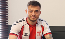 Sakaryaspor'da Üçüncü İmza: Alaaddin Okumuş Geliyor