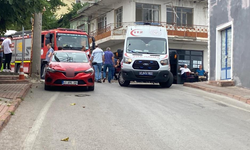 Minibüsün altında kaldı!