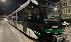 9. tramvay raylara indi