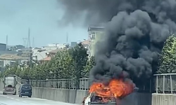 D-100’de Seyir Halindeki Otomobil Alev Alev Yandı