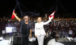 30 Ağustos Coşkusu Fettah Can Konseriyle Taçlandı