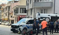 Gemlik’te Kovalamaca: Motosikletli Polis Aracına Çarptı