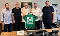 Sakaryaspor Yönetiminden 52 Orduspor Başkanı Şükrü Bodur’a Ziyaret