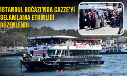 İstanbul Boğazı’nda Gazze’yi Selamlama Etkinliği Düzenlendi
