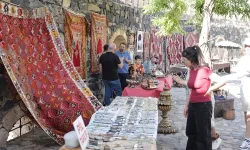 Nevşehir Kalesi’nde Antika Pazarı bugün ziyarete açılıyor