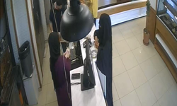 Bursa’da pastanede tırnakçılık girişimi kamerada