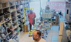 İzmit’te Ayakkabı Hırsızlığı Kamerada