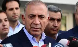 CHP İstanbul İl Başkanlığı önünde gerginlik sürüyor