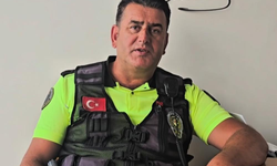 Kahraman Polis Küreksiz Kayıkla 3 Kişiyi Boğulmaktan Kurtardı
