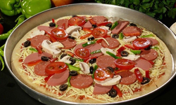Ünlü Pizzacı Joy Pizza’dan “Kanatlı Eti” İddialarına Açıklama