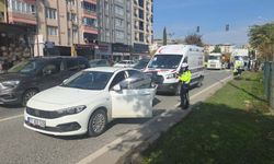 Bursa'da tırın otomobile çarpması sonucu 5 kişi yaralandı