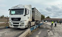 Edirne'de taşıma sınırını aşan kamyon sürücüsüne 51 bin 26 lira ceza