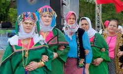 Kırklareli'nde 'gelin başı çatma' geleneği canlandırıldı